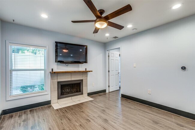 Foto del edificio - 935 La Posada Dr