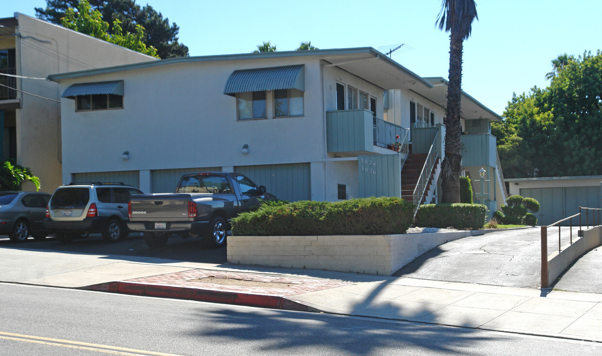 Primary Photo - 3824 Orangedale Ave