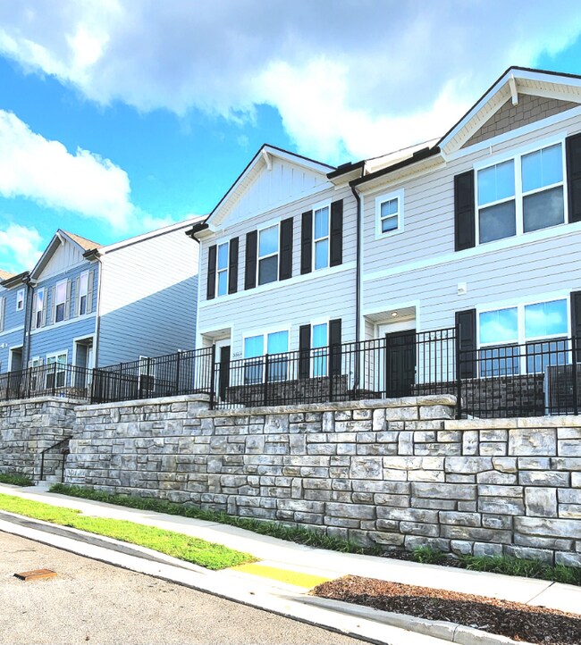 Building Photo - 3069 Talisman Wy