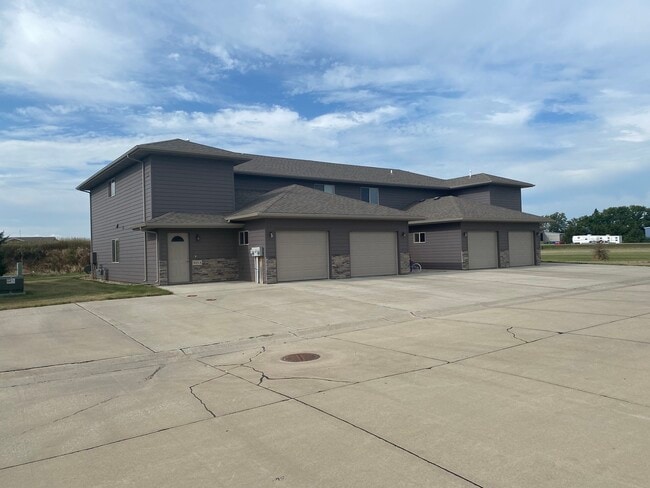 301 W Opal Ln