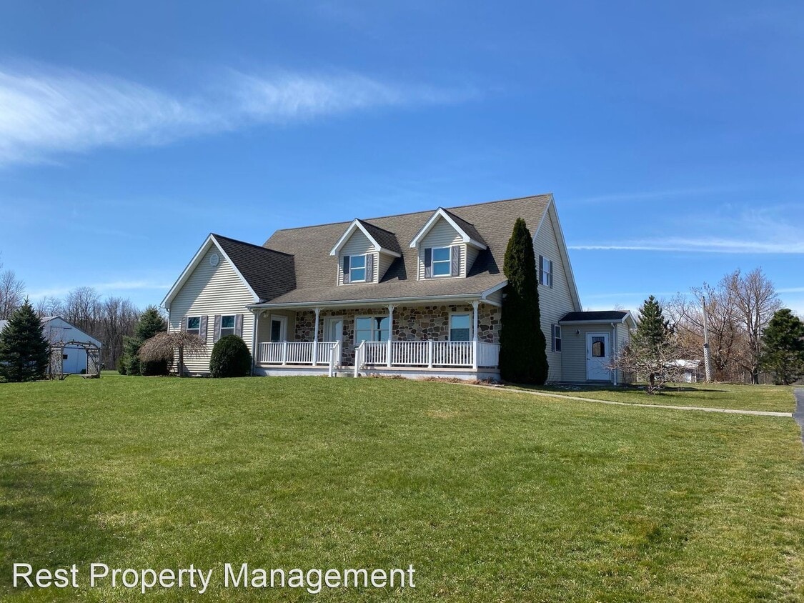 Primary Photo - 3 br, 1.5 bath House - 320 State Route 14A