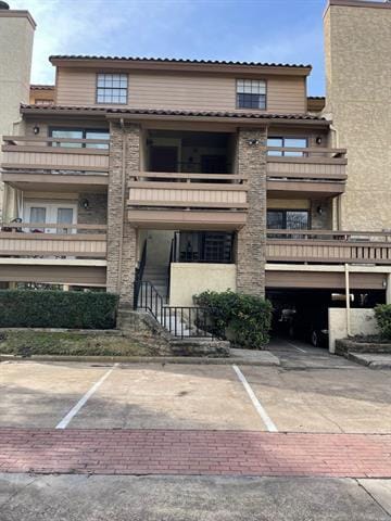 Building Photo - 7640 W Greenway Blvd