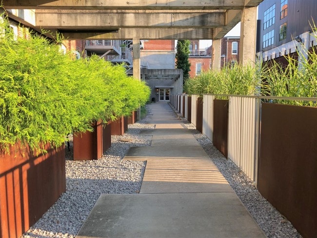 Building Photo - 1350 Rosa L Parks Blvd