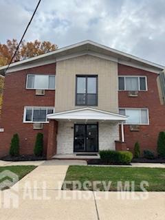 Foto principal - 117 W 3rd Ave