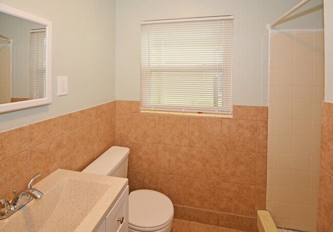 Foto del edificio - 5009 TANGERINE AVE S