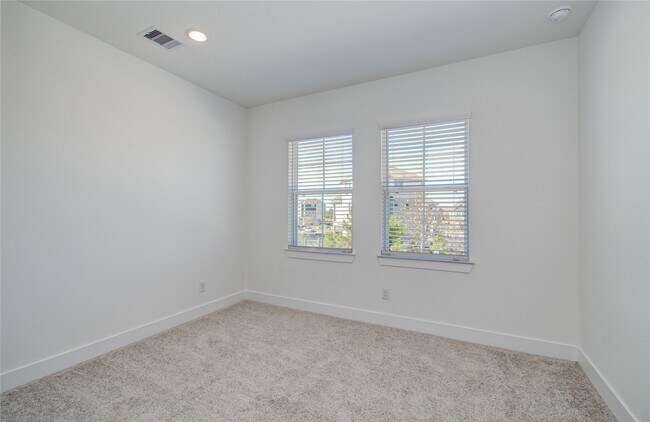 Building Photo - 15110 Dry Crk Jct Pl