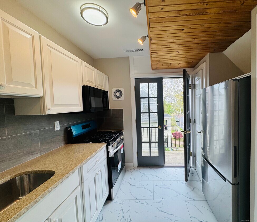 Foto principal - 52 Howard Ave