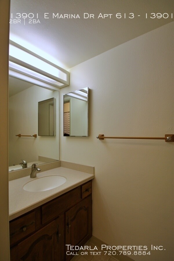 Building Photo - 13901 E Marina Dr
