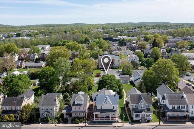 Foto del edificio - 312 E Broad St