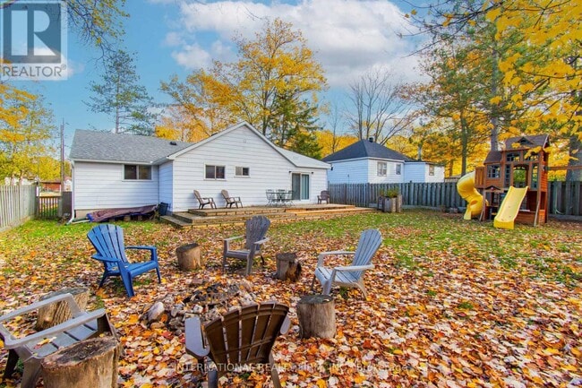 Photo du bâtiment - 98 33rd St N