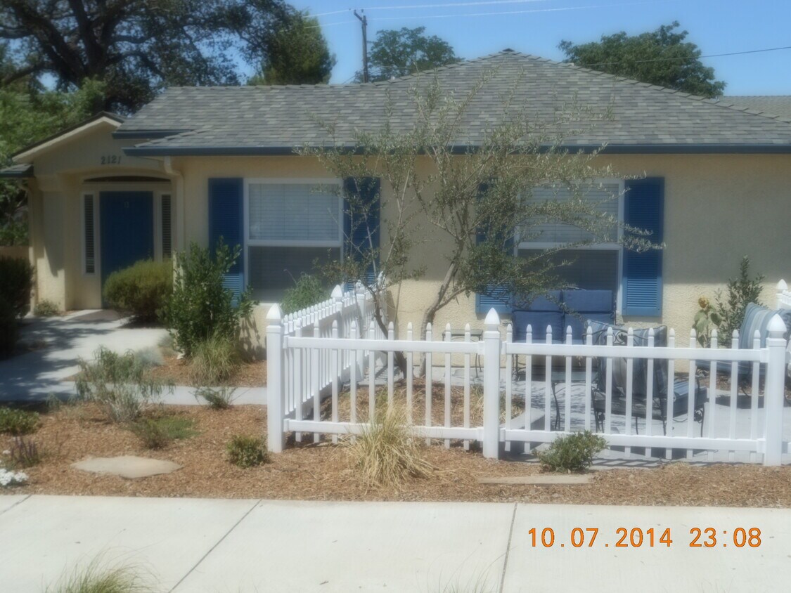 Foto principal - 2121 Pine St