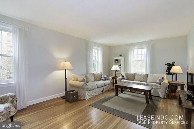 Photo - 3051 Idaho Ave NW Apartment