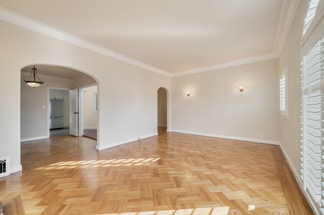 Building Photo - Beautifully updated home in Golden Gate Heights with garage, yard, w/d - 3 br / 2 ba