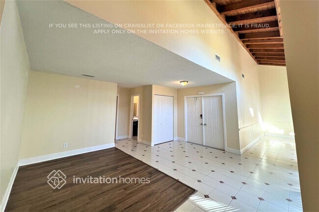 Foto del edificio - 9841 NW 31st Pl