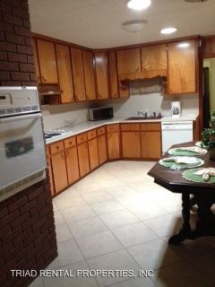 Foto del edificio - 334 Dawson Miller Rd