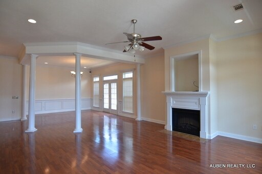 Building Photo - 2425 River Birch Dr