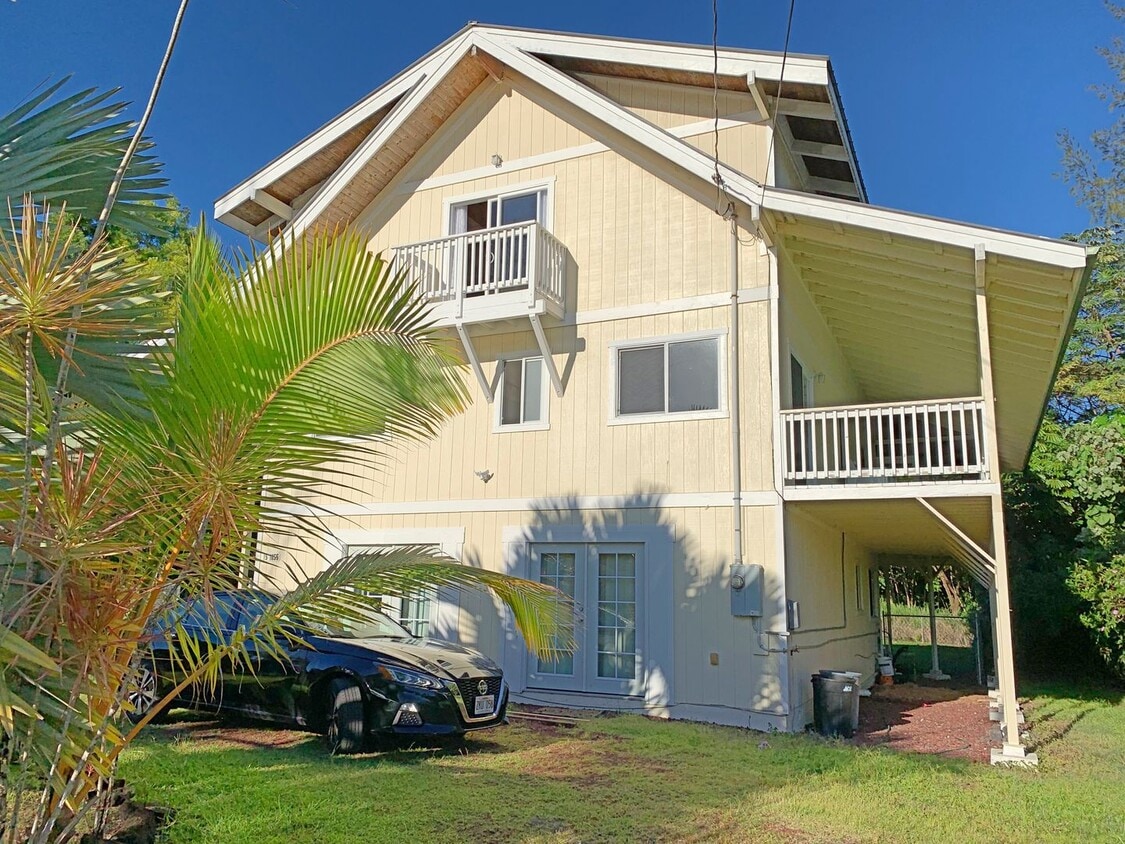 Primary Photo - Beautiful Oceanfront 1 Bedroom Unit on Kal...