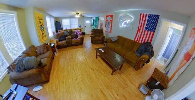Building Photo - 3D TOUR AVAILABLE - 1.5 Blocks to Campus +...