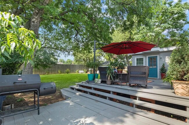 Backyard - 4227 Calmont Ave
