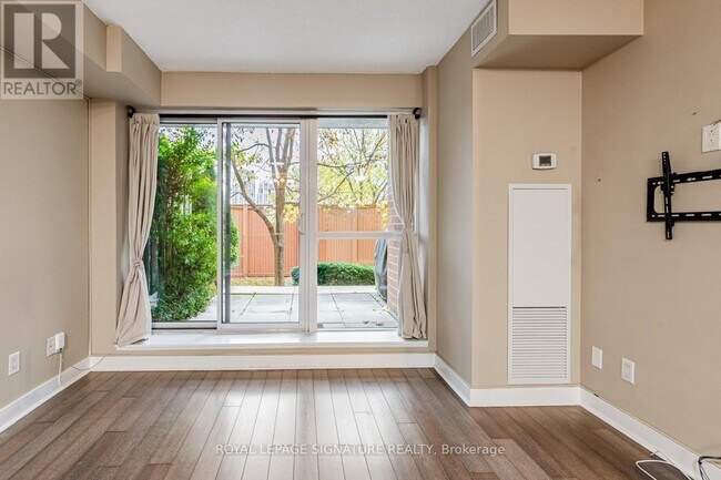 Photo du bâtiment - 120 Dallimore Cir