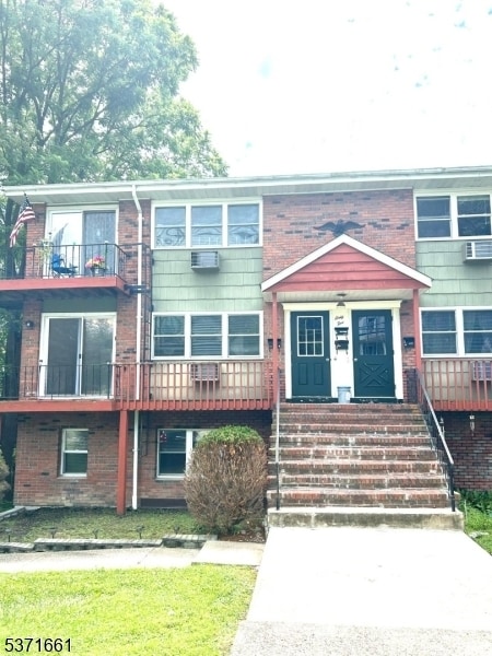 Primary Photo - 65 Newton Ave