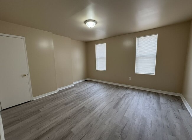 Foto del edificio - 4 Bedroom 1 Bath Rental In Germantown