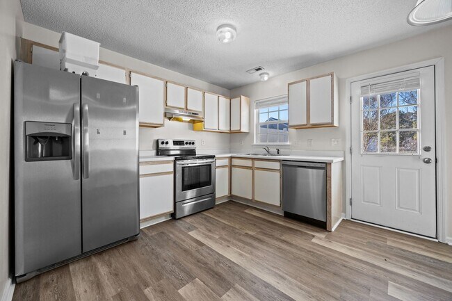 Foto del edificio - Welcome to Corbin Street!