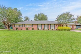 Building Photo - 308 Brentwood Blvd