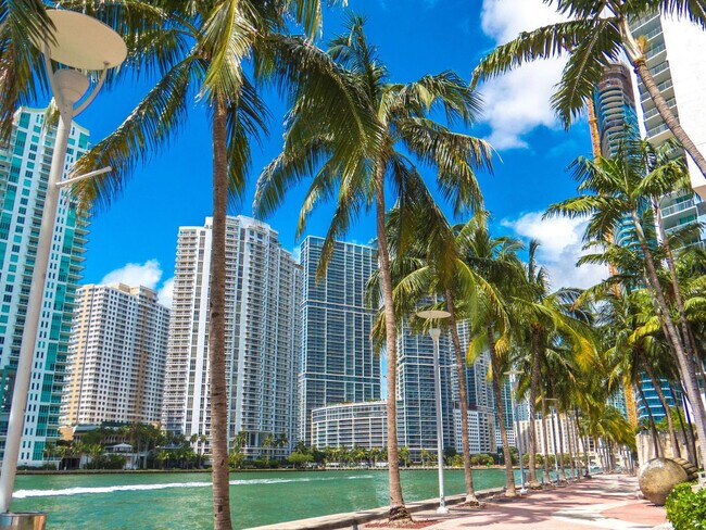 Foto del edificio - 225 N Miami Ave
