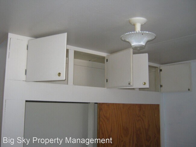 Building Photo - 2 br, 1 bath House - 205 N Pine 250-5233