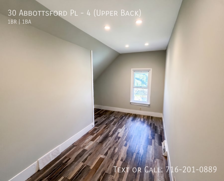 Building Photo - 30 Abbottsford Pl