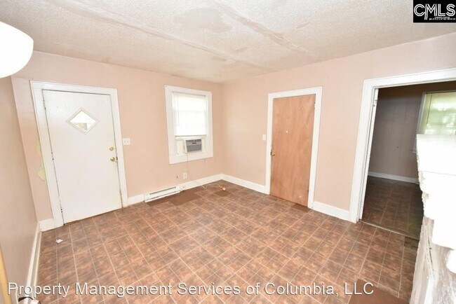 Foto del edificio - 3 br, 1 bath House - 103 Duke Ave