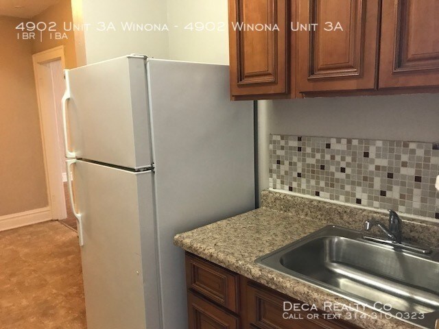Building Photo - 1 Bedroom Apartment