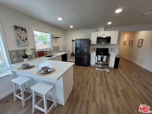 Foto del edificio - 3509 W 59th St