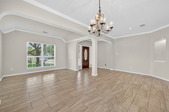 Foto del edificio - 7902 Fall Hollow Dr