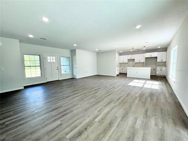 Building Photo - 1310 Tallahassee Ct