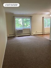 Building Photo - 1290 Rockland Ave