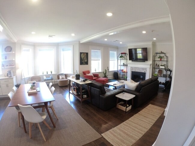 Unique HOME now with higher 'ceil...' - Unique HOME now with higher 'ceil...'