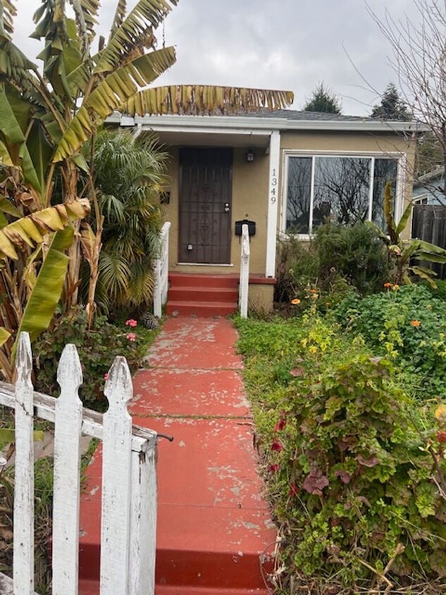 Primary Photo - Cute Berkeley Single Family House