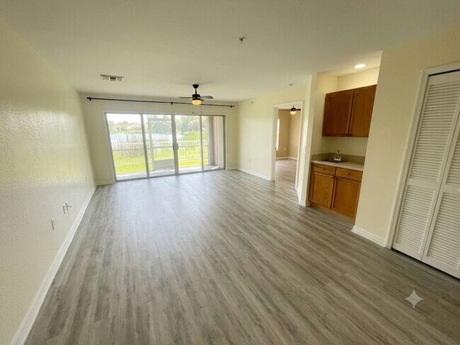 Foto del edificio - 2607 Emerald Lake Ct