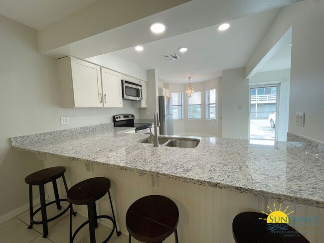 Foto del edificio - Waterfront 2 Story Townhouse with boat sli...