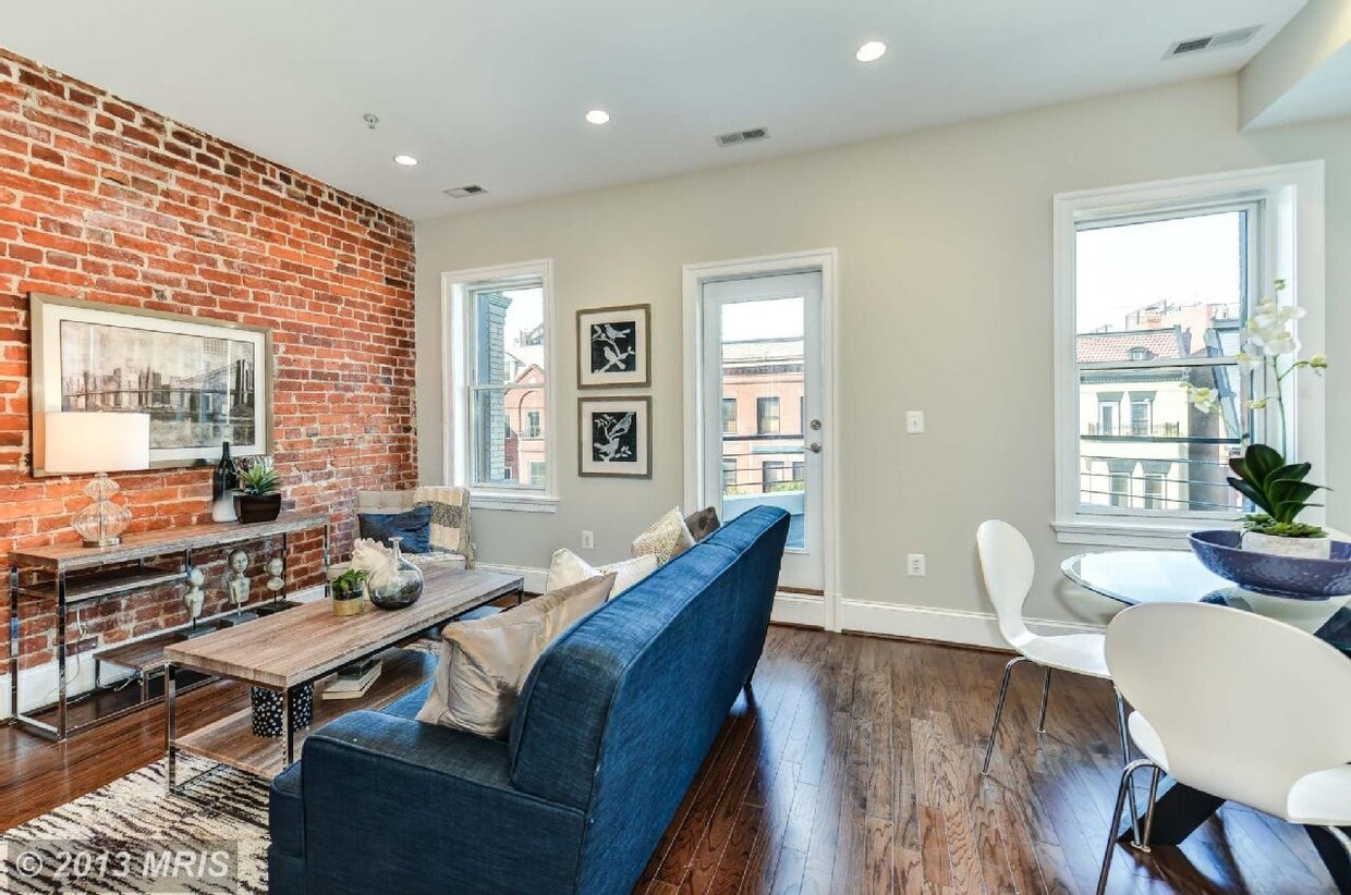 Primary Photo - 1448 Harvard St NW