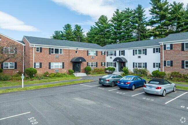 Foto del edificio - Greenfield Village Apartments