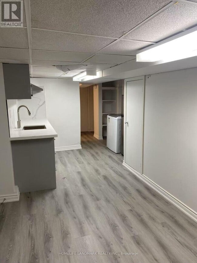 Photo du bâtiment - 1067 Dovercourt Rd