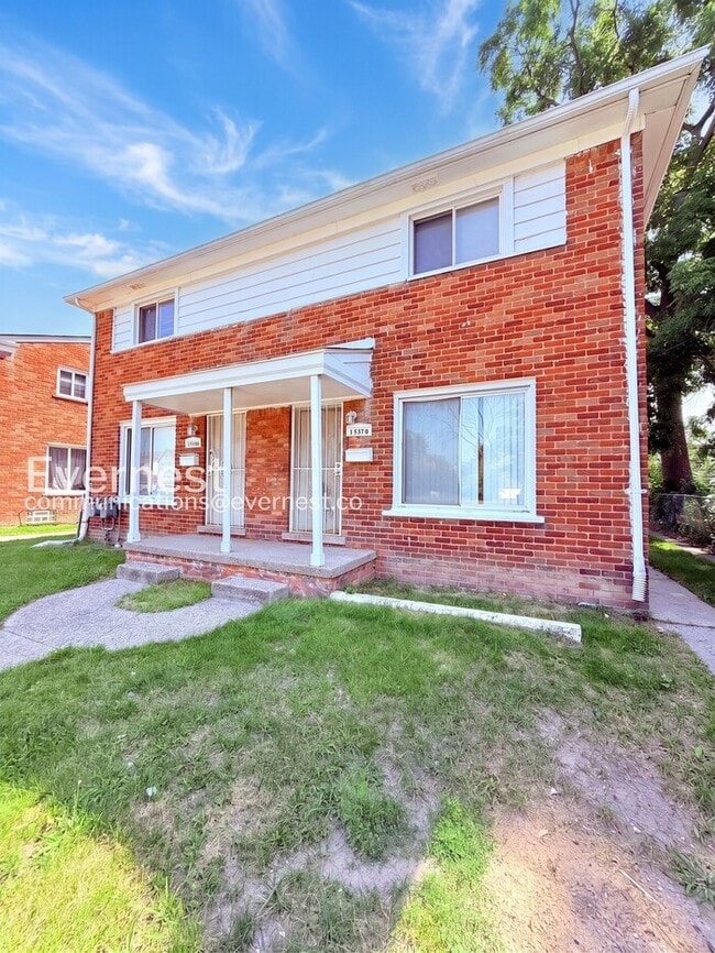 Building Photo - 15380 Meyers Rd