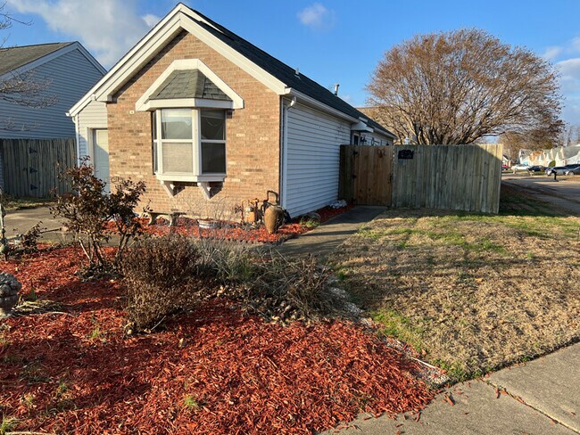 Foto del edificio - 5946 Crossfield Dr