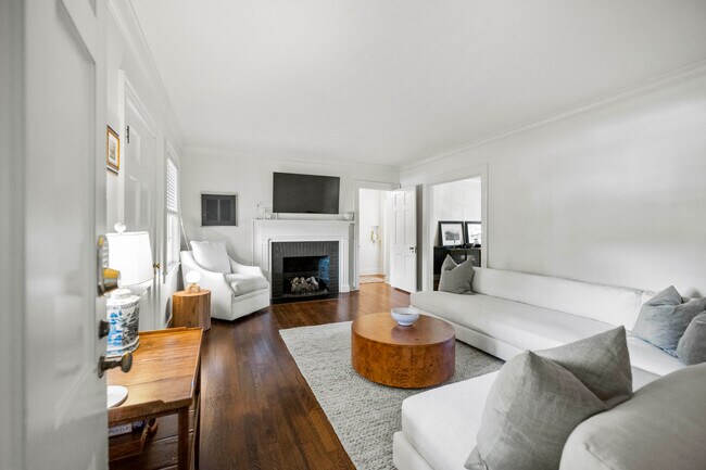 Foto del edificio - 1411 Fontaine Rd