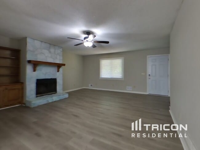 Building Photo - 135 Parkway Ct