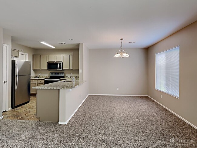 Foto del edificio - 12929 W Laurel Ln