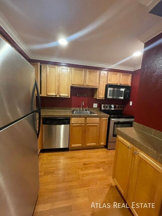 Foto del edificio - 36 Emerson St